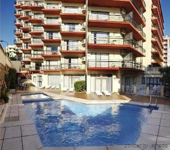 Kross Medina Azahara Torremolinos Exterior foto